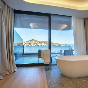 Alyacht Premium 4* Sarandë